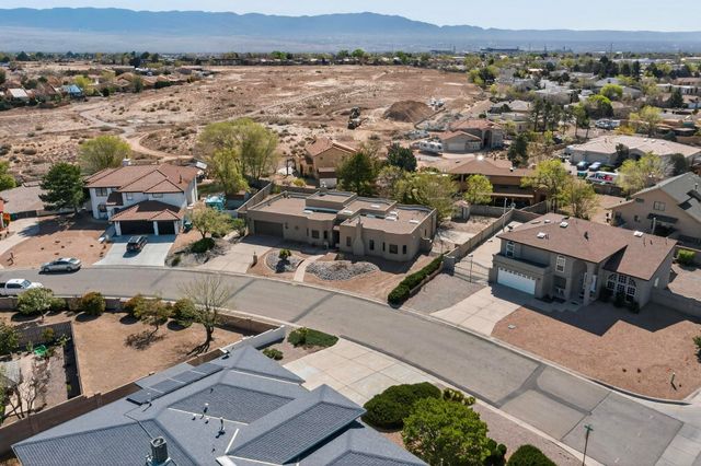 734 Fairway Loop SE, Rio Rancho, NM 87124