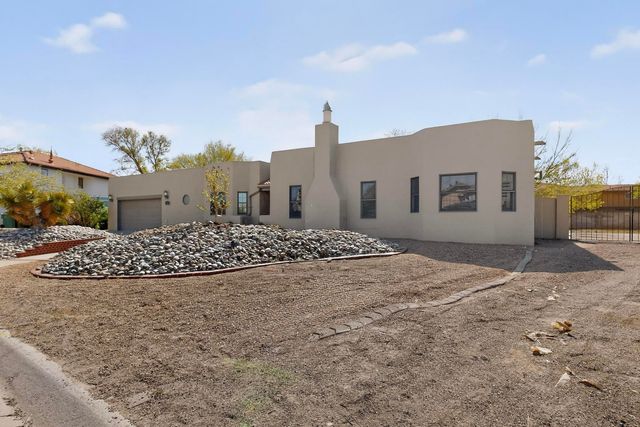 734 Fairway Loop SE, Rio Rancho, NM 87124