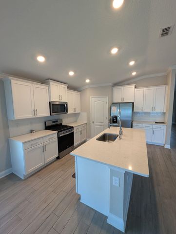 721 Navarez, St Augustine, FL 32084