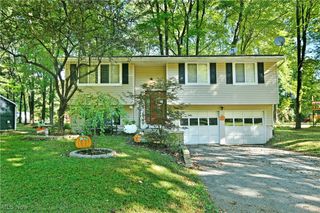 7751 Castle Rock Drive NE, Warren, OH 44484