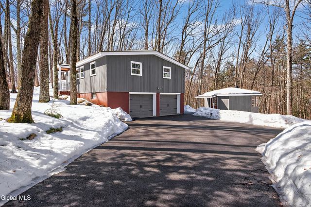 55 Country Colony Road, Queensbury, NY 12804