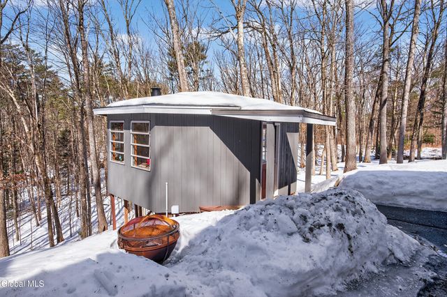 55 Country Colony Road, Queensbury, NY 12804