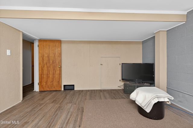 55 Country Colony Road, Queensbury, NY 12804