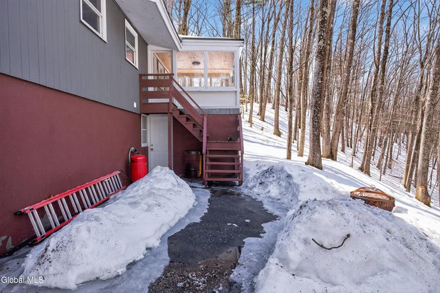 55 Country Colony Road, Queensbury, NY 12804