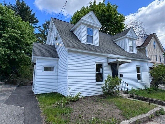 721 Blossom St, Fitchburg, MA 01420
