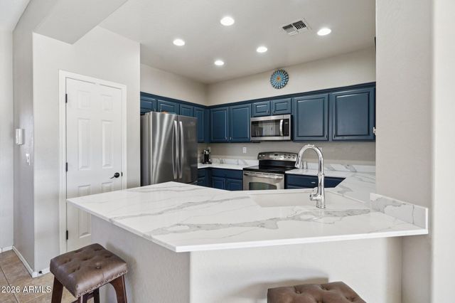 39516 N Noble Hawk Court, Phoenix, AZ 85086