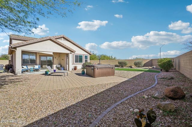 39516 N Noble Hawk Court, Phoenix, AZ 85086