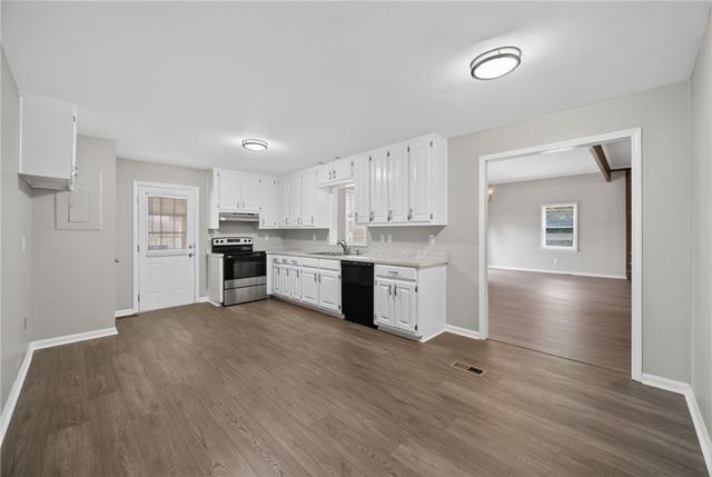 1610 Rose Garden Lane, Loganville, GA 30052