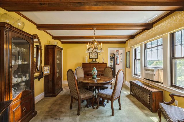 4 May Court, West Hempstead, NY 11552