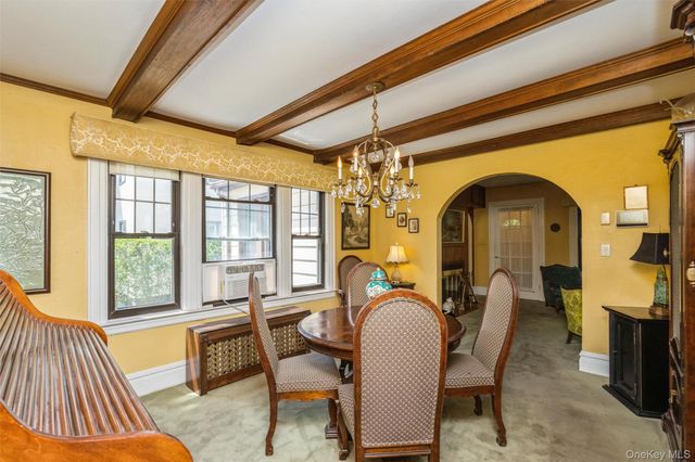 4 May Court, West Hempstead, NY 11552