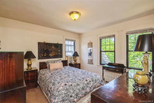 4 May Court, West Hempstead, NY 11552