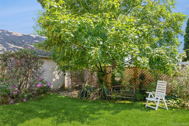 4 May Court, West Hempstead, NY 11552