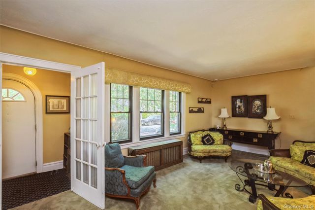 4 May Court, West Hempstead, NY 11552