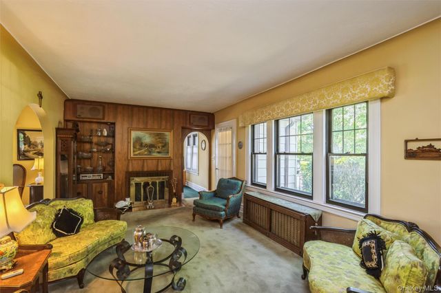 4 May Court, West Hempstead, NY 11552