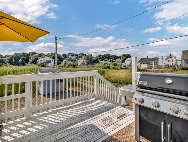3 Bayview Street, Hull, MA 02045