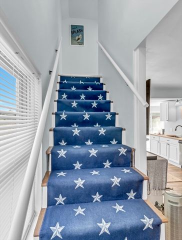 3 Bayview Street, Hull, MA 02045