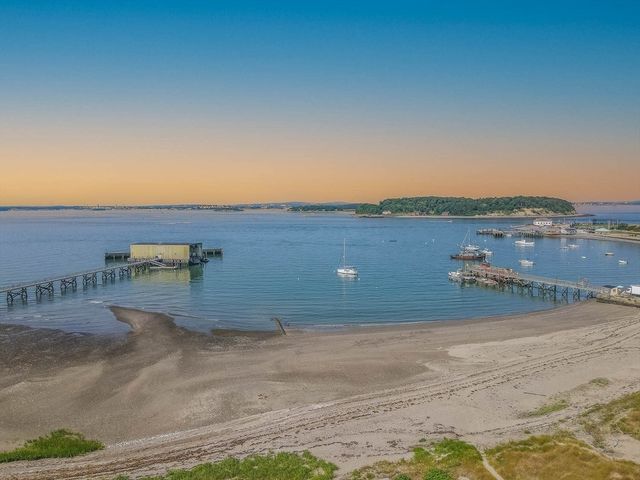 3 Bayview Street, Hull, MA 02045