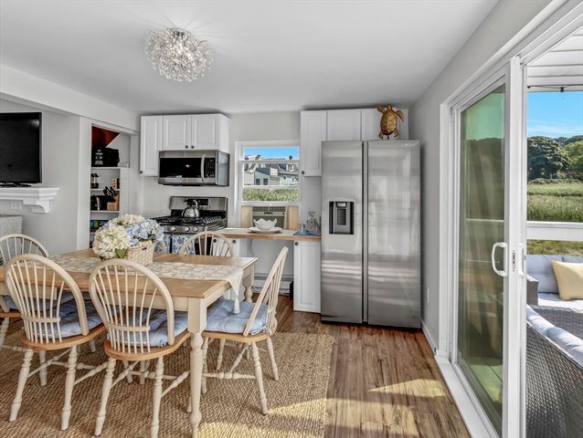 3 Bayview Street, Hull, MA 02045