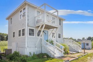 3 Bayview Street, Hull, MA 02045