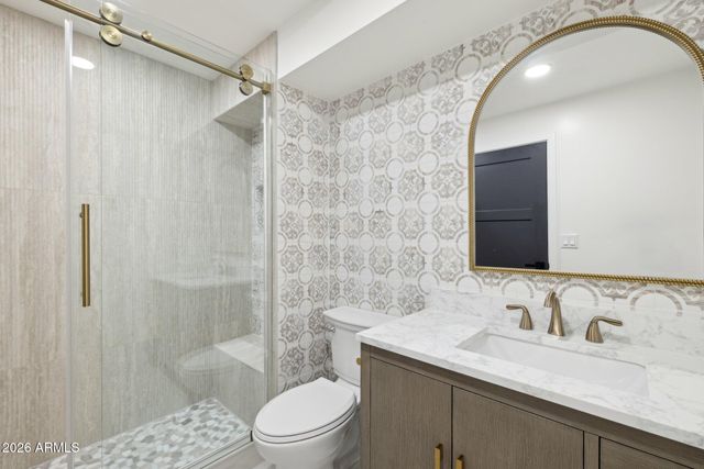 1216 W ROVEY Avenue, Phoenix, AZ 85013