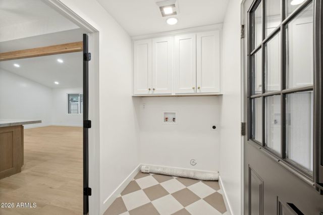 1216 W ROVEY Avenue, Phoenix, AZ 85013