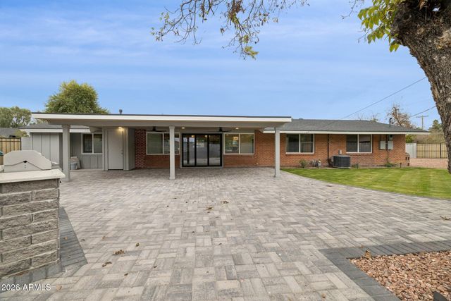 1216 W ROVEY Avenue, Phoenix, AZ 85013