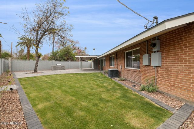 1216 W ROVEY Avenue, Phoenix, AZ 85013