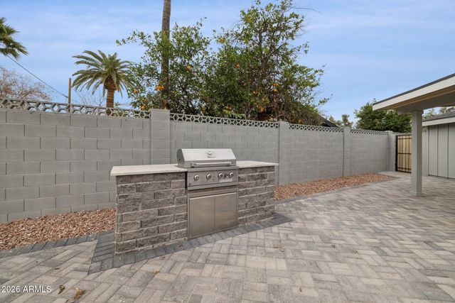 1216 W ROVEY Avenue, Phoenix, AZ 85013