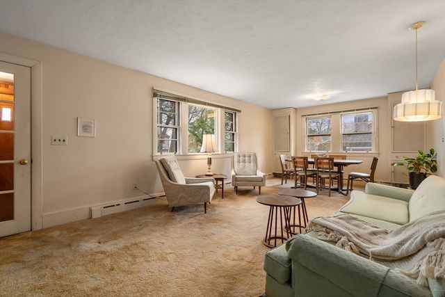 25 Spruce St, Milton, MA 02186