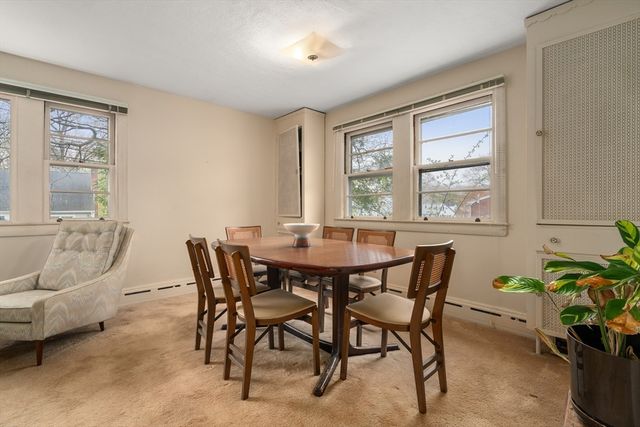 25 Spruce St, Milton, MA 02186