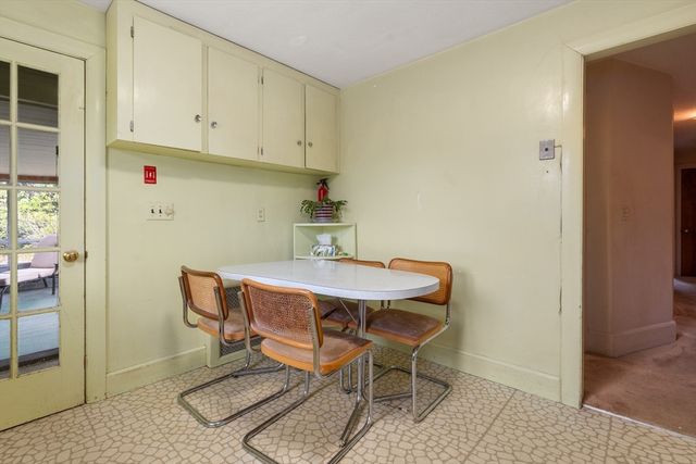25 Spruce St, Milton, MA 02186