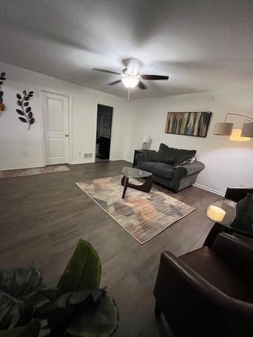 1410 Lake Street, Hobart, IN 46342