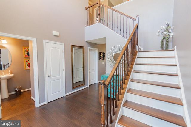 104 DAINTREE DR, Martinsburg, WV 25403