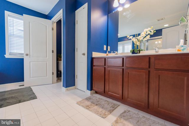 104 DAINTREE DR, Martinsburg, WV 25403