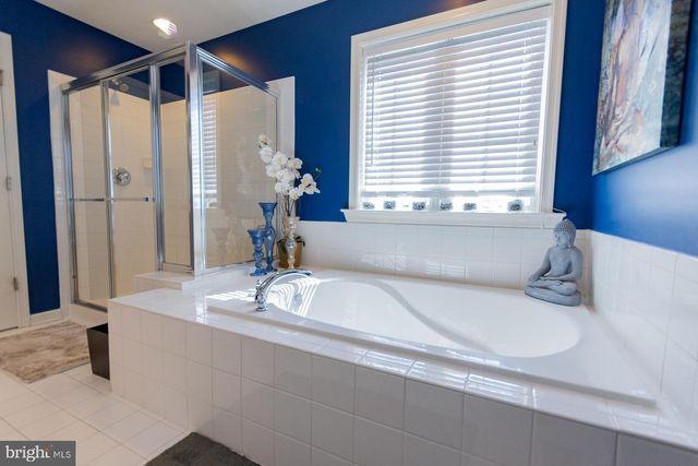 104 DAINTREE DR, Martinsburg, WV 25403