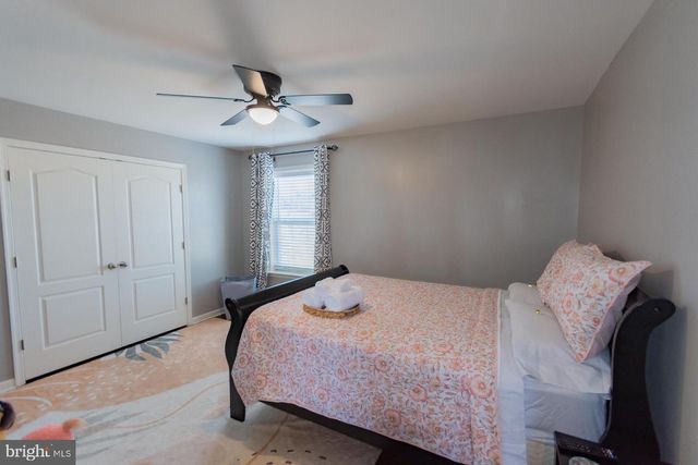 104 DAINTREE DR, Martinsburg, WV 25403