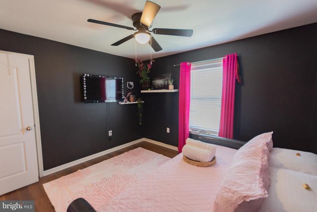 104 DAINTREE DR, Martinsburg, WV 25403