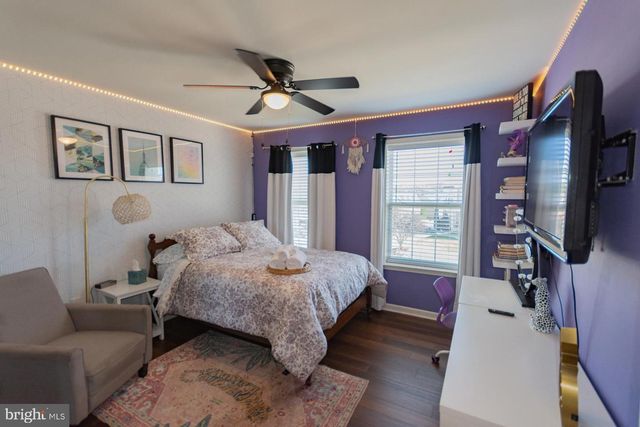 104 DAINTREE DR, Martinsburg, WV 25403