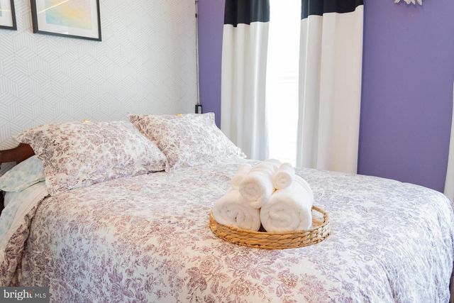 104 DAINTREE DR, Martinsburg, WV 25403