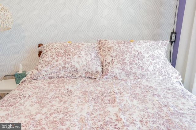 104 DAINTREE DR, Martinsburg, WV 25403