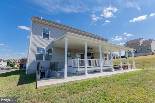 104 DAINTREE DR, Martinsburg, WV 25403