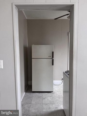 4606 RIDGE AVE, Halethorpe, MD 21227