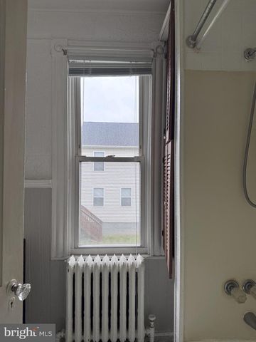 4606 RIDGE AVE, Halethorpe, MD 21227