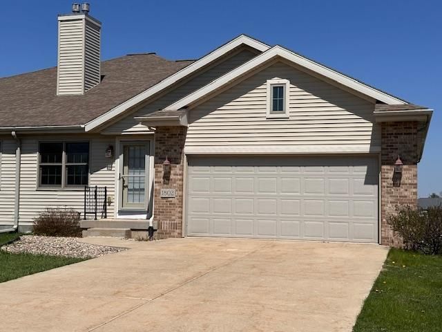 1802 Fjord Pass, Mount Horeb, WI 53572
