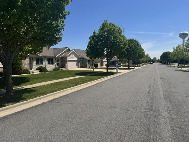 1802 Fjord Pass, Mount Horeb, WI 53572