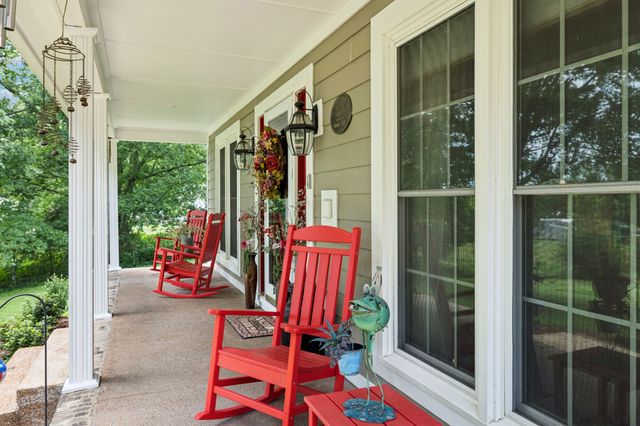 3692 Neeley Hollow Rd, Columbia, TN 38401