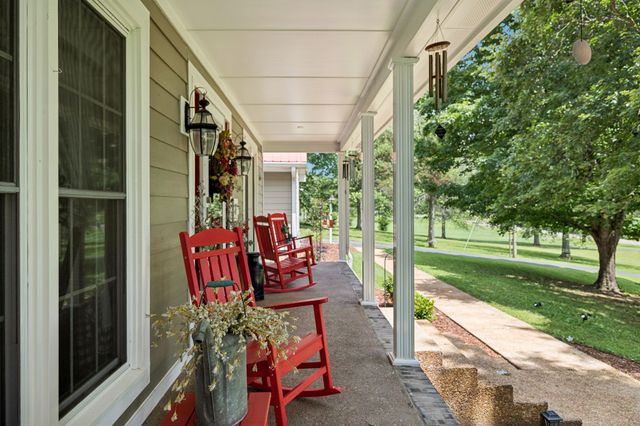 3692 Neeley Hollow Rd, Columbia, TN 38401