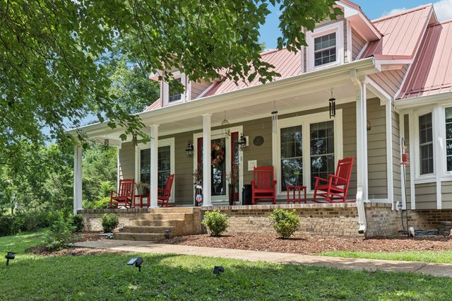 3692 Neeley Hollow Rd, Columbia, TN 38401