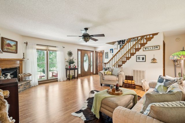 3692 Neeley Hollow Rd, Columbia, TN 38401