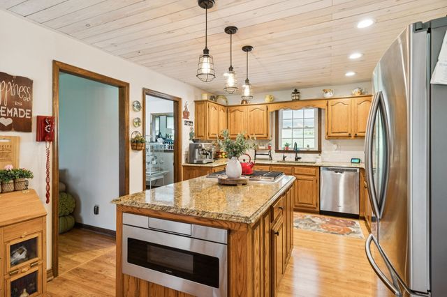 3692 Neeley Hollow Rd, Columbia, TN 38401
